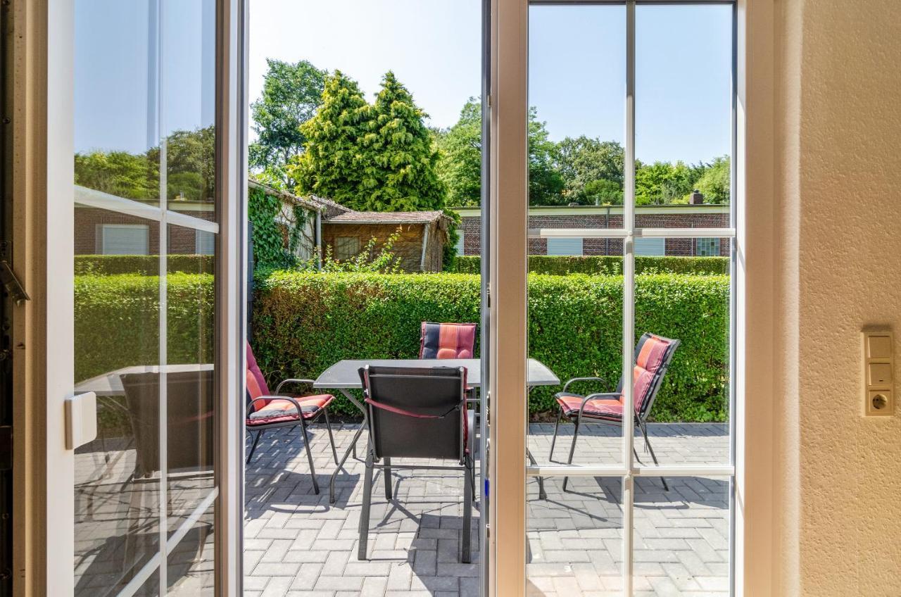Ferienhaus Sonnenschein - Wohnung 1 Norden Esterno foto