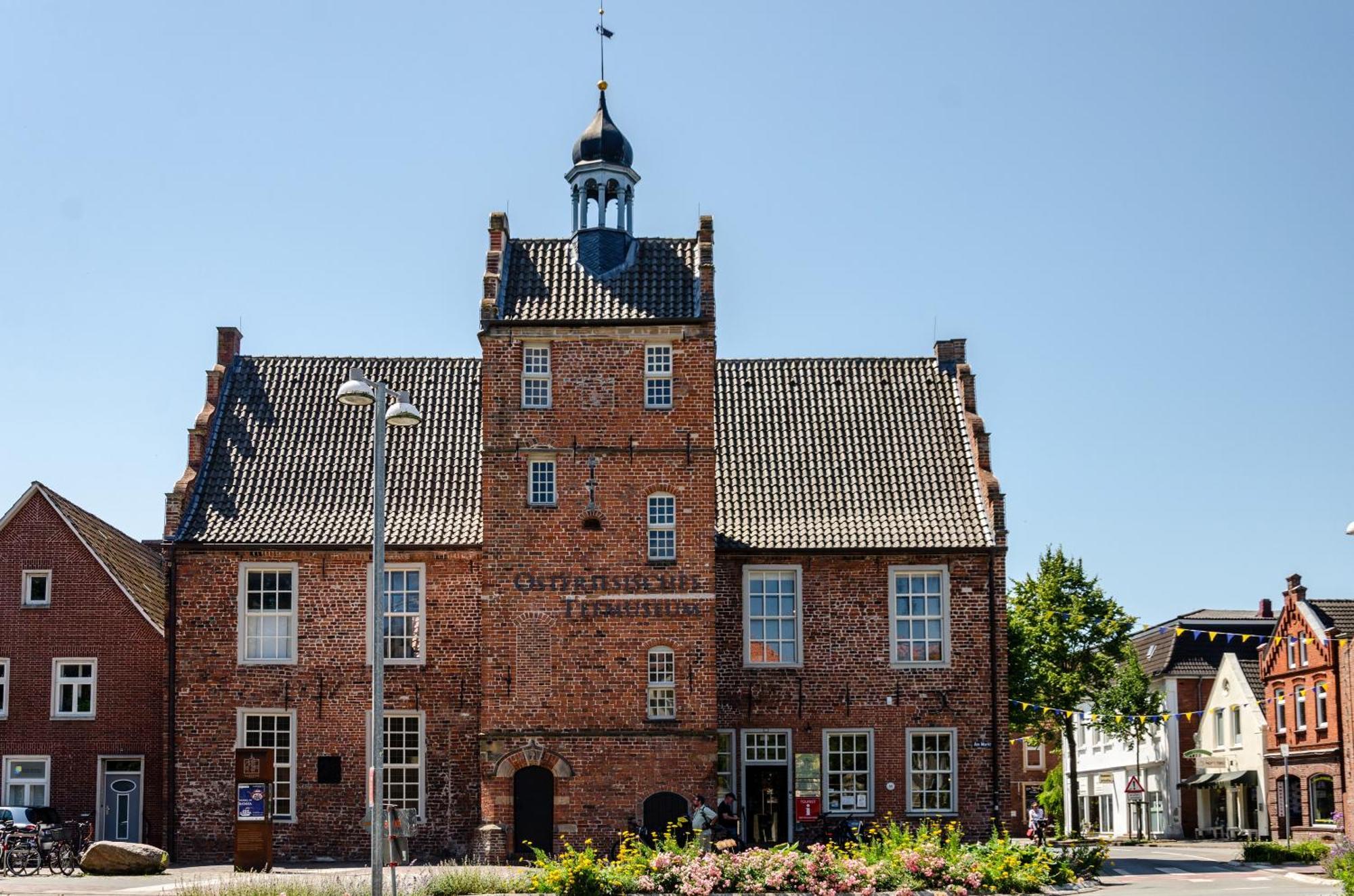 Ferienhaus Sonnenschein - Wohnung 1 Norden Esterno foto